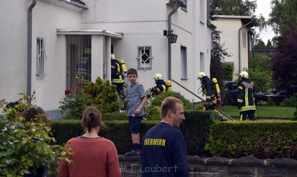 Feuer 2 Koeln Brueck Am Schildschen P34.JPG - Miklos Laubert